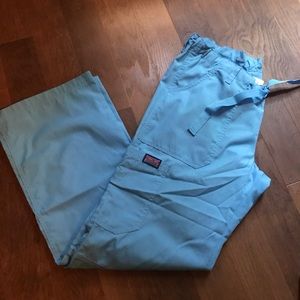 NWOT Cherokee scrubs small